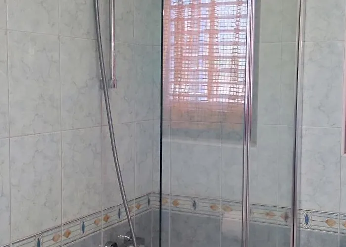 Lair By The Sea - Stoja, 公寓 *